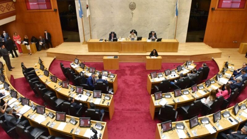 Obras en el Cadillal: sesiona la Legislatura para tratar el DNU del PE